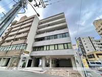 ウエセン幟町703の外観