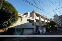 マイスタークエーレ西新宿の外観