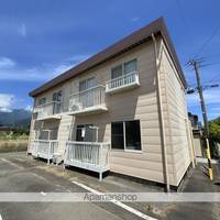 ハイツ松崎A棟A202の外観