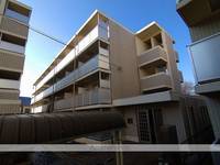 レオパレスパルコートAの外観