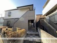 東京都新宿区西落合2丁目の賃貸アパートの外観