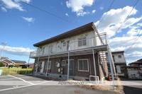 パナハイツ三条 A棟の外観