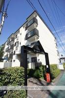 シャルマン宮前204の外観