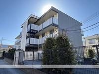 レオパレスリリーの外観