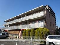 クリスタル川原102の外観