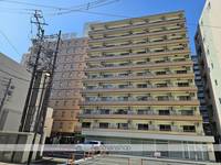 イーストコートの外観