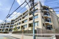 東京都中野区東中野5丁目の賃貸マンションの外観