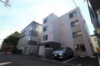 ヴレネージュ平岸WESTの外観