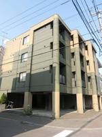 ファーストコート中の島201の外観