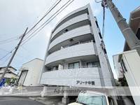 アリーナ中妻402の外観