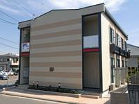 レオパレス鶴ヶ島の外観