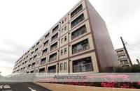 ファミール青葉台1号棟の外観