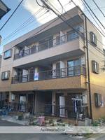 ドム・ショパーナ1Bの外観