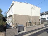 レオパレスメイプルコートⅡ号館の外観
