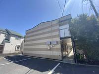 レオパレス緑町の外観