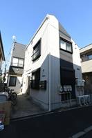 東京都目黒区五本木2丁目の賃貸アパートの外観