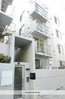 東京都世田谷区北沢1丁目の賃貸マンションの外観