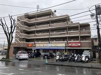 アクティブ平尾の外観