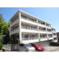 クレストヒルズの外観