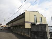 レオパレスラークの外観