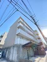 レオパレス中川Ⅱ109の外観