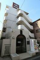 神奈川県横浜市神奈川区新町の賃貸マンションの外観