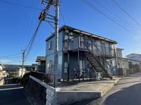 クロノス秦野東海大学前の外観