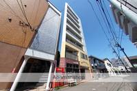 サンシャルム万代の外観