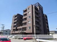 富山今泉西部ビルの外観