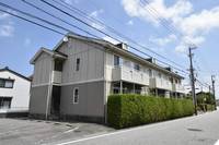 サン・シャレー山室の外観