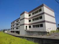 JーHOUSE杉田の外観