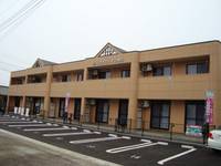 ルミナスハイツ市川の外観