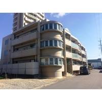 ナビハイツ新正S棟の外観