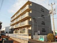 グリーンフォレストの外観