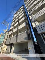 エストゥルースプラス大阪福島の外観