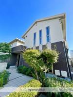 シャーメゾンパープルコートの外観