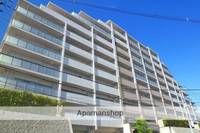 プラウド豊中服部緑地の外観