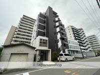 グランシャリオ江坂の外観