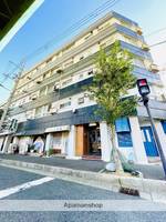 日建ハイツの外観