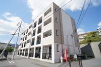 セレーノ東生駒B棟の外観