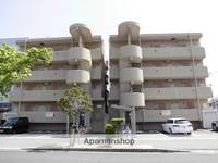 WEST COURT Bの外観