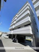 グランシャリオ津高壱番館122の外観