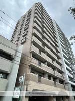 ライオンズマンション平和公園302の外観