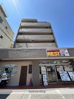 シャルマン三篠の外観