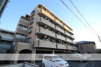 アビタシオン英303の外観