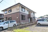 ハイカムール上代 B棟の外観