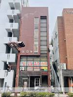 ヒロヤビルの外観