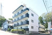 ホワイトハイツの外観