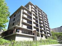 大阪府吹田市藤白台3(マンション)の賃貸物件の外観