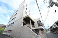 シャトー天理の外観